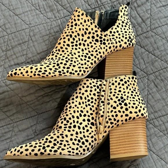 Women’s booties - Picture 4 of 5